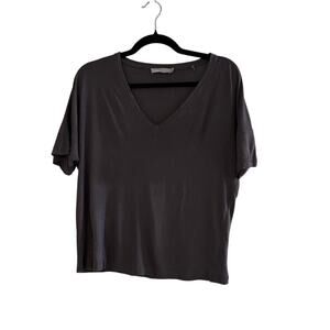 Vince Gray V-Neck T-Shirt Women’s Small Short Sleeve Minimalist Top